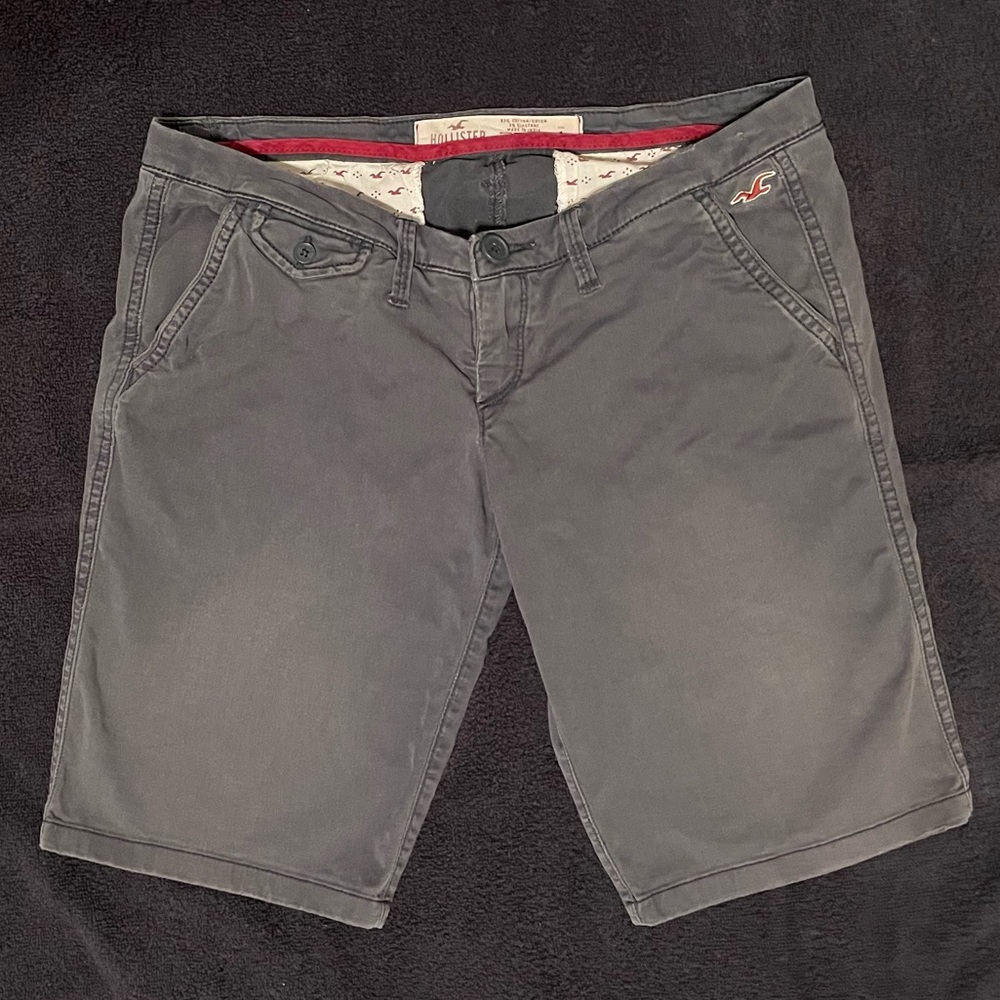 Hollister blue Bermuda shorts,size 1.